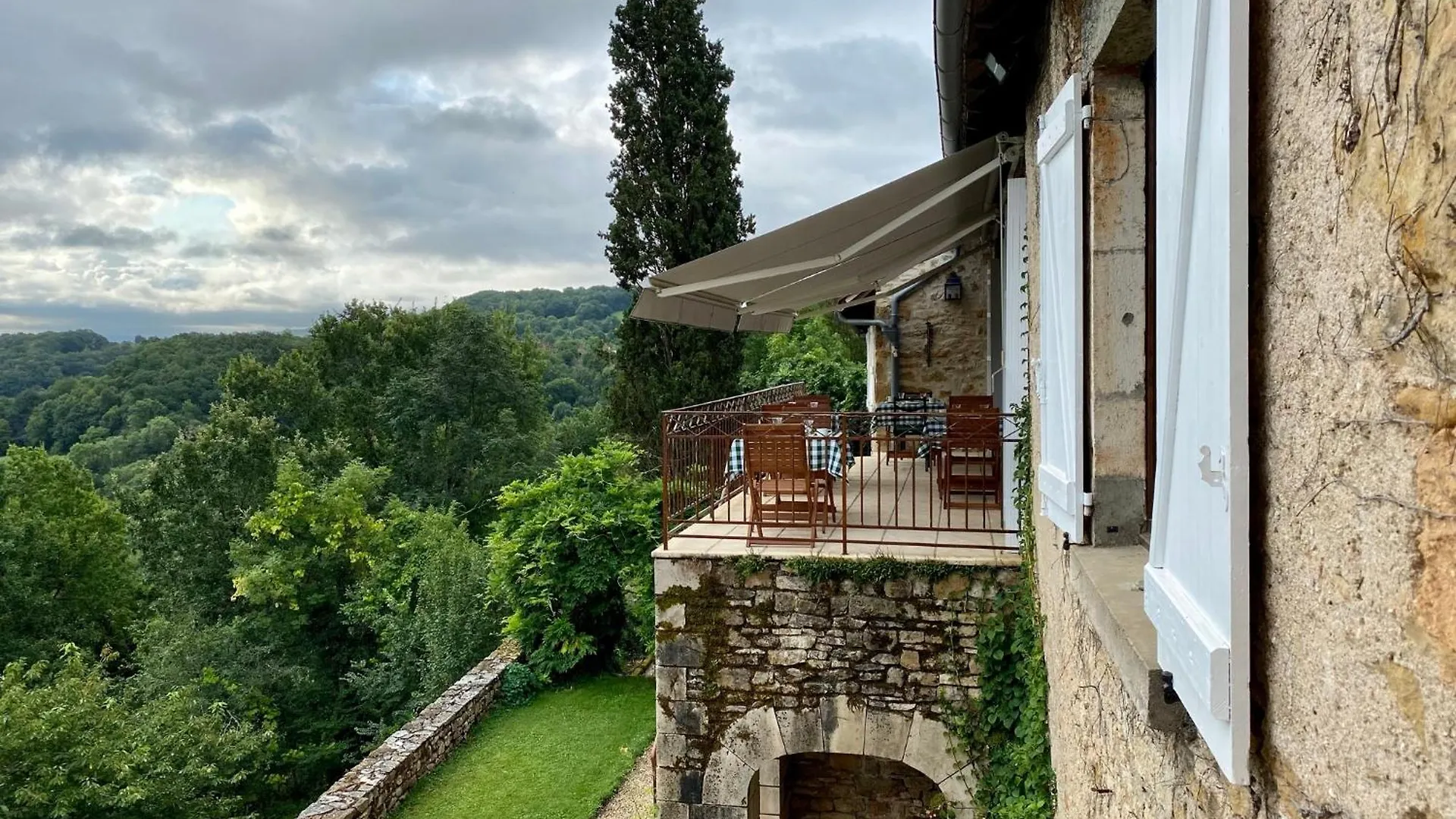 Bed and Breakfast Manoir De Rieuzal Loubressac Frankreich