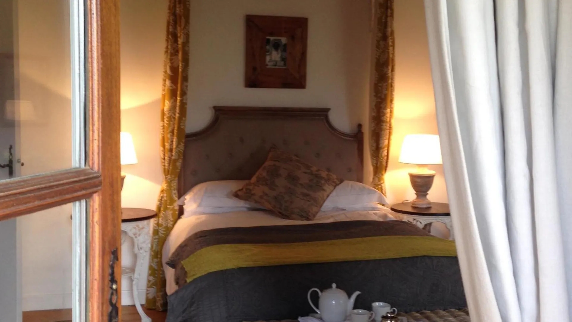 Manoir De Rieuzal Bed and Breakfast Loubressac