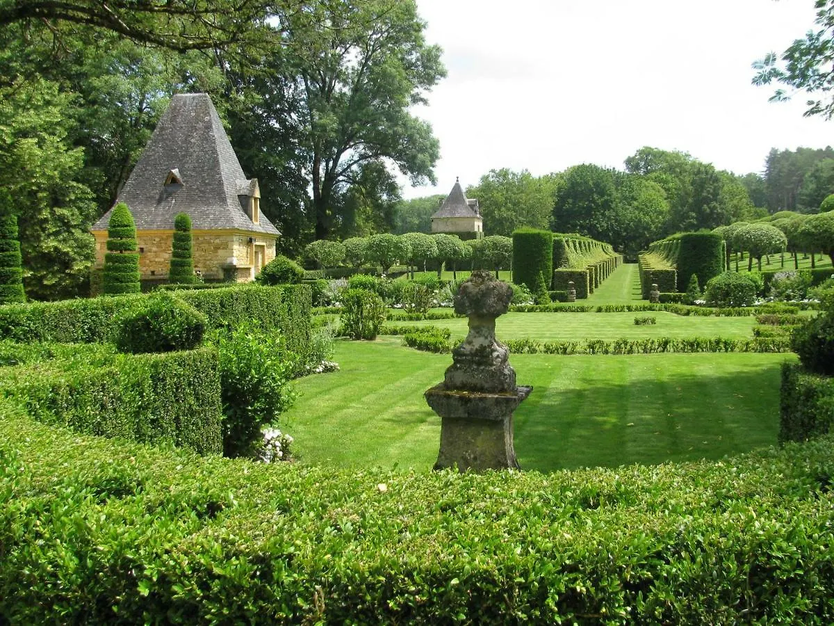 Manoir De Rieuzal Bed and Breakfast Loubressac